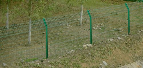 廠家直銷定做 全面解析公路護欄網與框架護欄風水球的應用與優勢